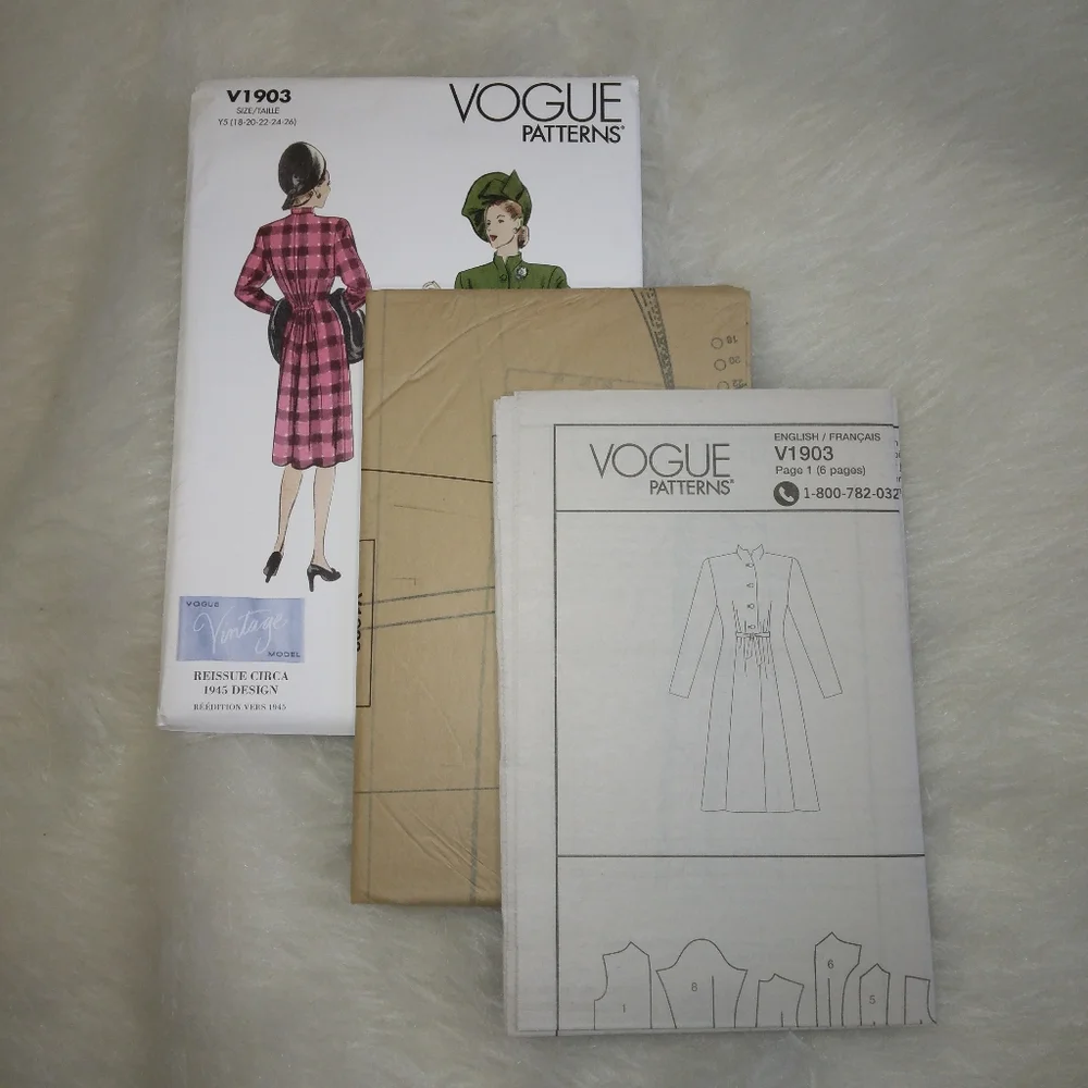 VOGUE V1903 SZ 18-26 MIsses 1945  design fill length, lined coat